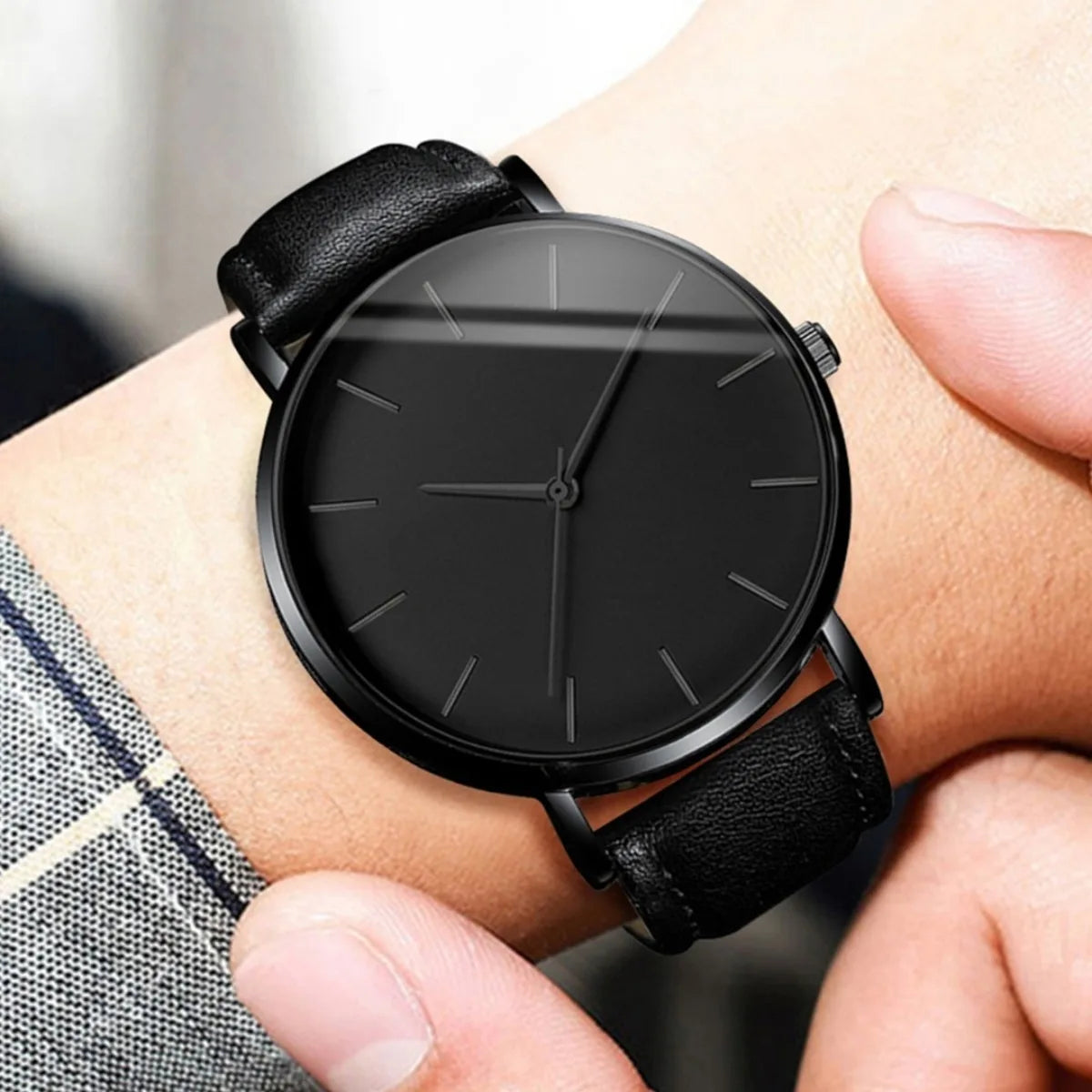 4PCS Fashion Men Business Watches Jewelry Set Simple Dial Quartz Wristwatch for Man Clock Reloj Hombre（Without Box）